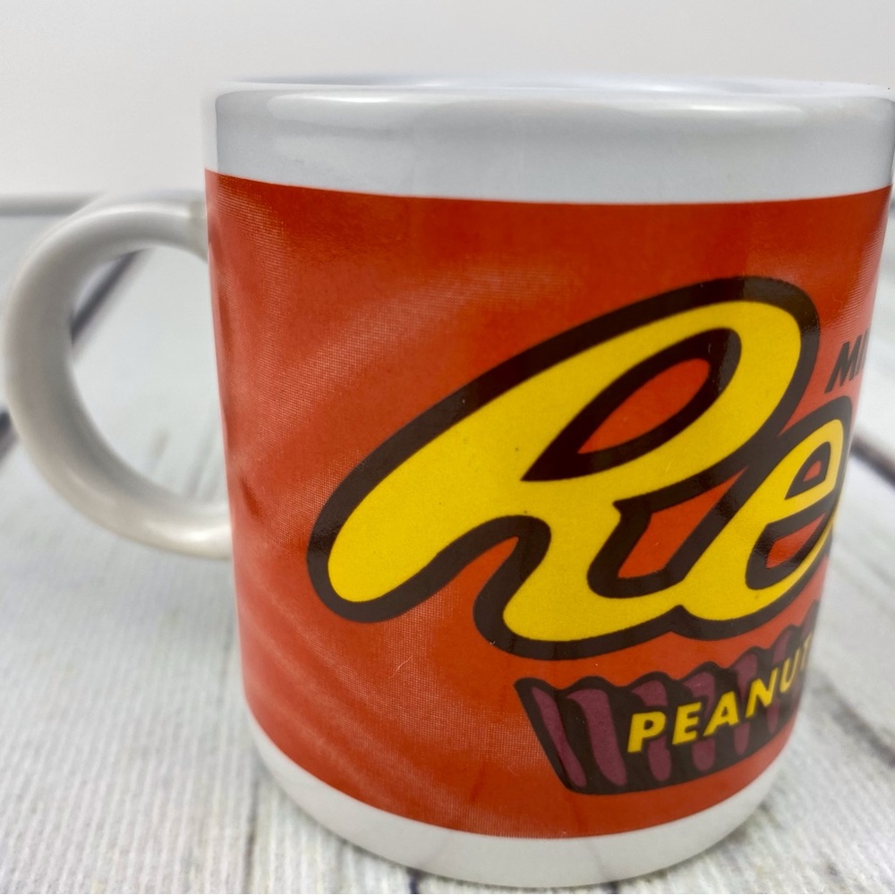 Reece's Peanut Butter Cup mini coffee mug, Hershey Foods advertising collectible
